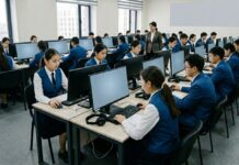 Более 100 абитуриентов отстранены от ЕНТ за запрещенные предметы