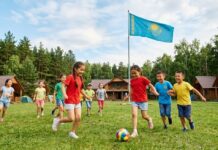 В Казахстане запустят масштабную программу летнего отдыха для детей