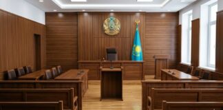 Суд взыскал задолженность с бывшего члена палаты юрконсультантов