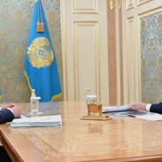 Токаев обсудил с акимом перспективы развития Шымкента