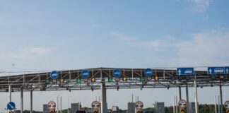 Названы самые загруженные платные дороги Казахстана в 2026 году
