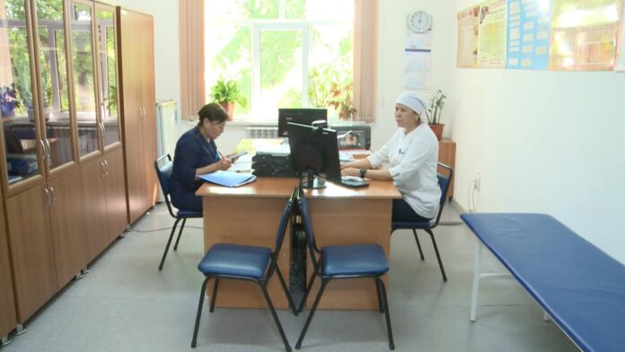 поликлиника врач