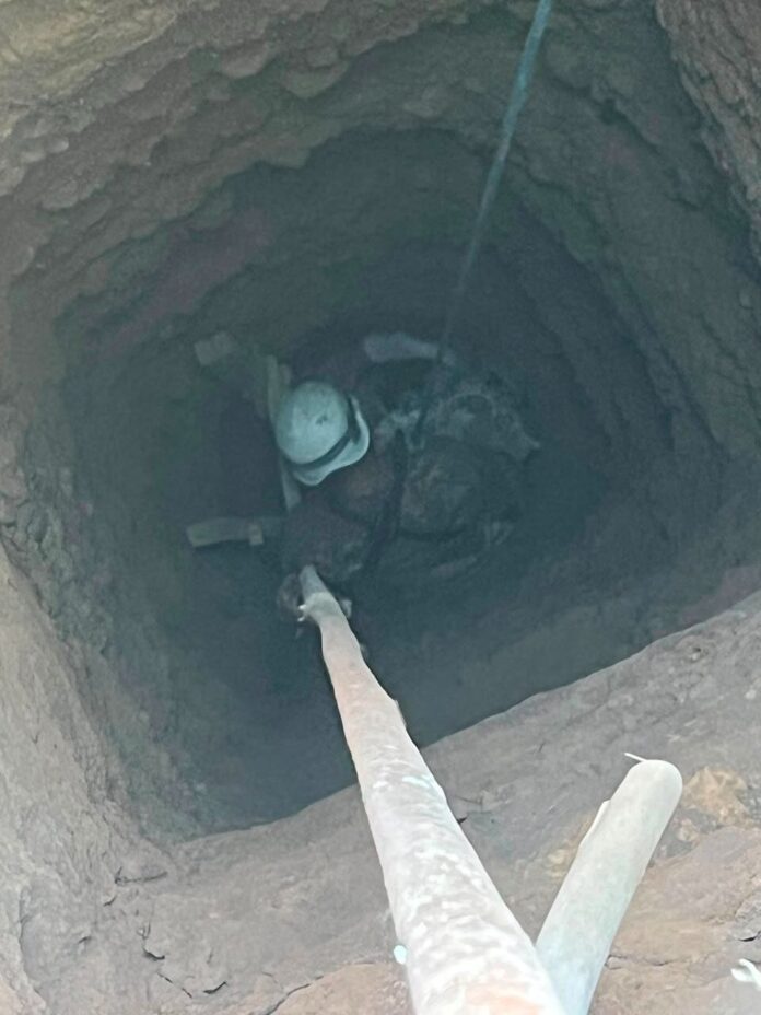мальчик упал в колодец