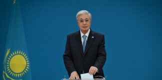 Касым-Жомарт Токаев проголосовал на выборах депутатов Курултая