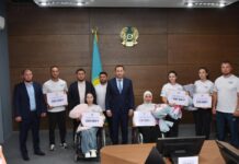 Лучники из Шымкента получили денежные премии за международные победы