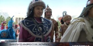 В доспехах и сценических костюмах: как голосуют в Шымкенте