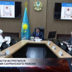 Аким области встретился с жителями Сауранского района