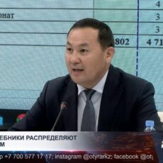 В Шымкенте по школам распределяют 600 тысяч новых учебников