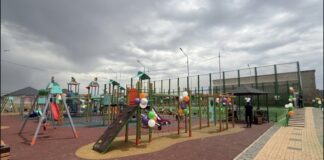 В Абайском районе Шымкента построили шесть спортивных и детских площадок