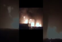 В Кентау на территории завода горели остатки трансформаторного масла