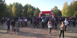 Около 400 велосипедистов приняли участие в веломарафоне в Шымкенте